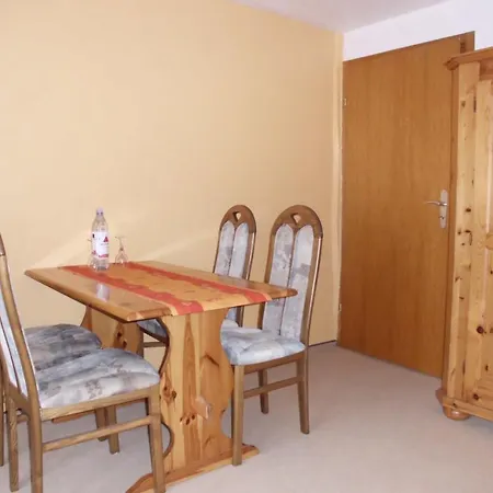 Szálloda Zur Alten Fuldaschleife 2*