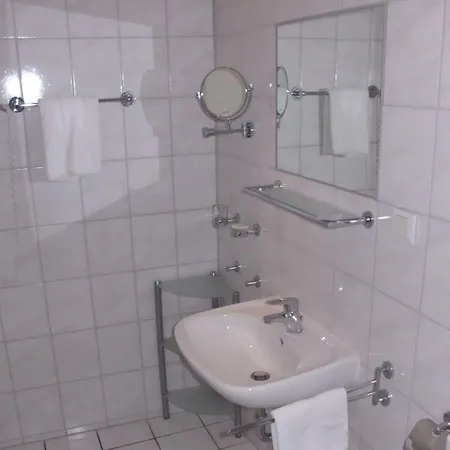 Zur Alten Fuldaschleife Szálloda 2*