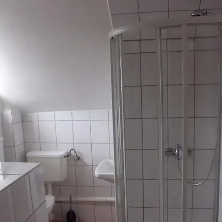 Zur Alten Fuldaschleife 2* Guxhagen