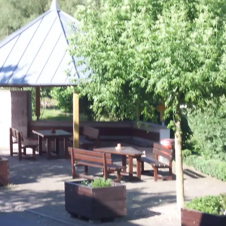 Szálloda Zur Alten Fuldaschleife 2*