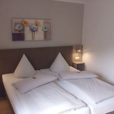 Zur Alten Fuldaschleife Hotel Guxhagen