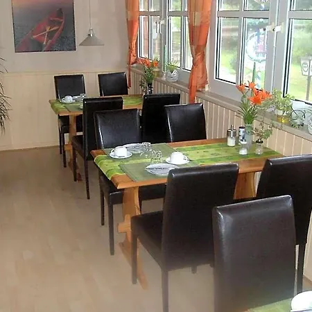 Zur Alten Fuldaschleife 2* Guxhagen